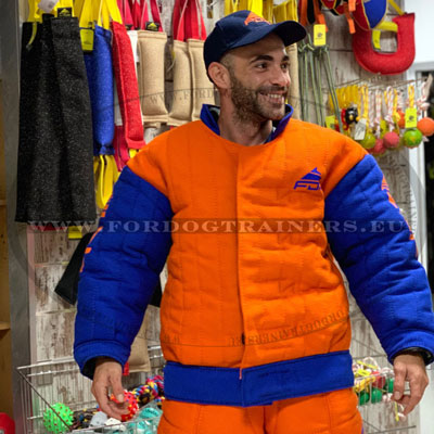 Costume confort et sécurité pour protection mordant