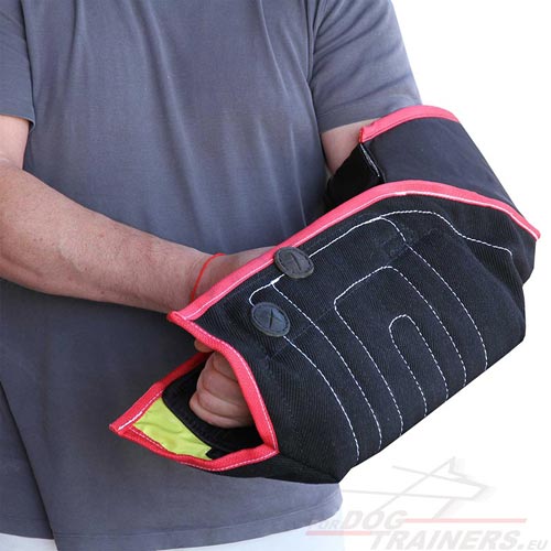 Petite manchette de protection pour dressage de chien