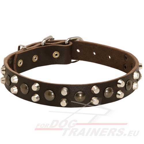 Studded Dog Collar with "Nuts" Design Pyramids, Best Leather - Click Image to Close